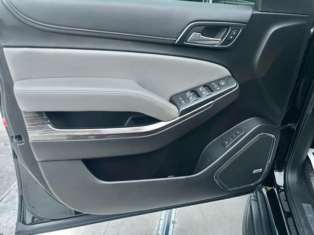 2019 Chevrolet Suburban 4WD 4dr 1500 LT - 22955352 - 13