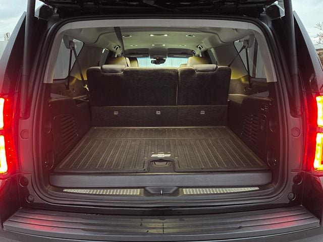 2019 Chevrolet Suburban 4WD 4dr 1500 LT - 22955352 - 17