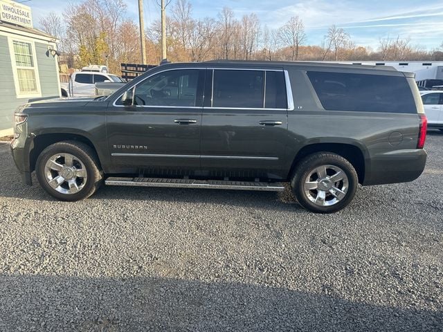 2019 Chevrolet Suburban 4WD 4dr 1500 LT - 22668764 - 3