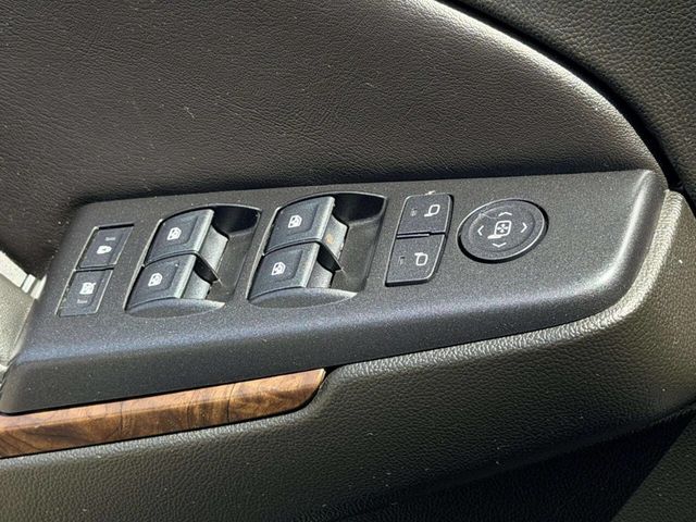 2019 Chevrolet Suburban 4WD 4dr 1500 LT - 23027917 - 16