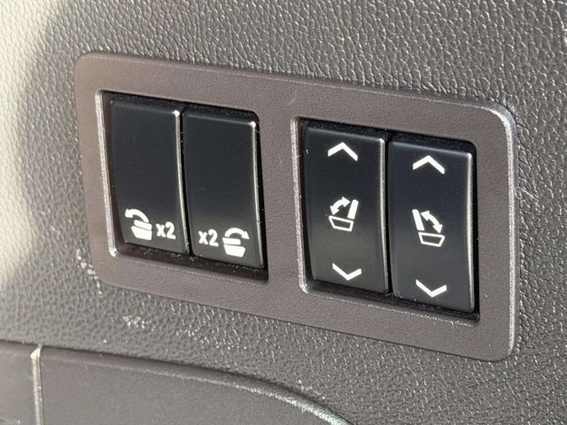 2019 Chevrolet Suburban 4WD 4dr 1500 Premier - 22974262 - 9