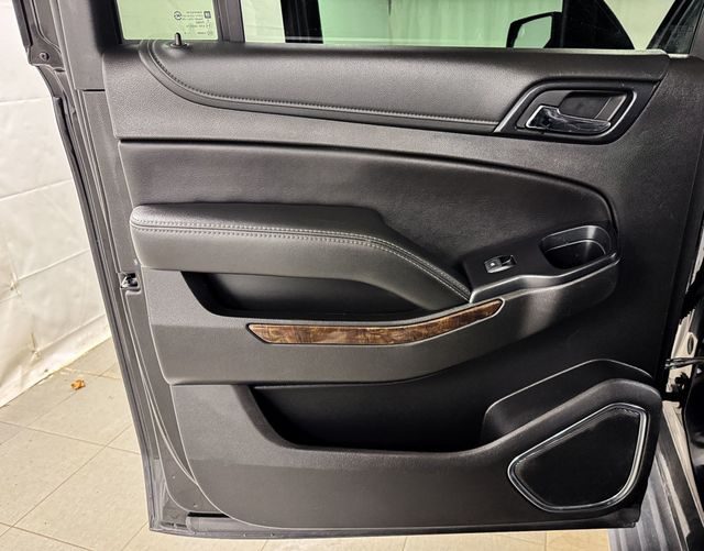 2019 Chevrolet Suburban LT 4WD - 22988414 - 13