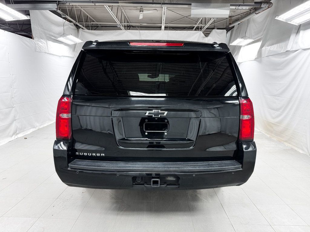 2019 Chevrolet Suburban LT 4WD - 22988414 - 3