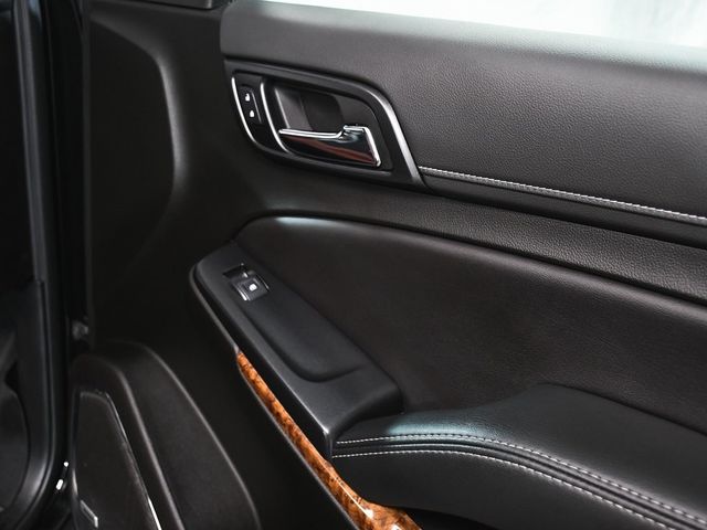 2019 Chevrolet Suburban Premier - 22985704 - 13