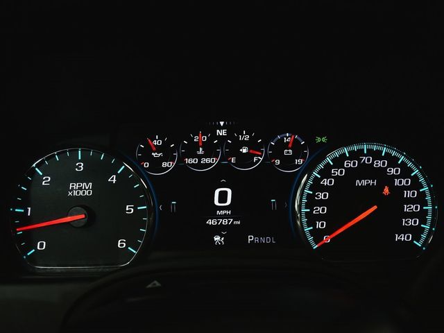 2019 Chevrolet Suburban Premier - 22985704 - 32