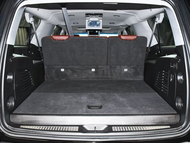 2019 Chevrolet Suburban Premier - 22985704 - 67