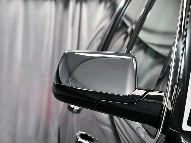 2019 Chevrolet Suburban Premier - 22985704 - 74