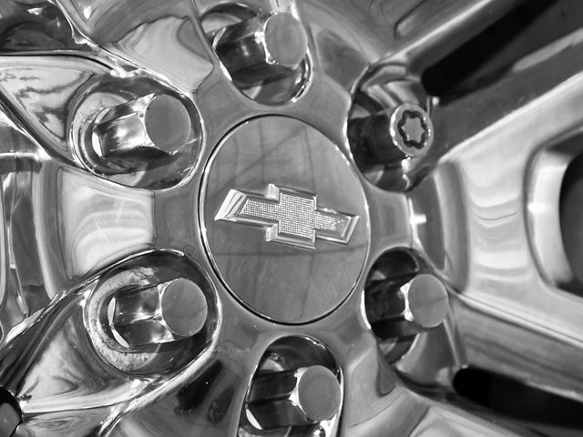 2019 Chevrolet Suburban Premier - 22985704 - 87