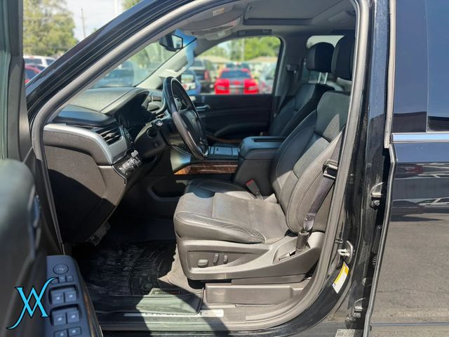 2019 Chevrolet Suburban Premier Sport Utility 4D - 23069310 - 11