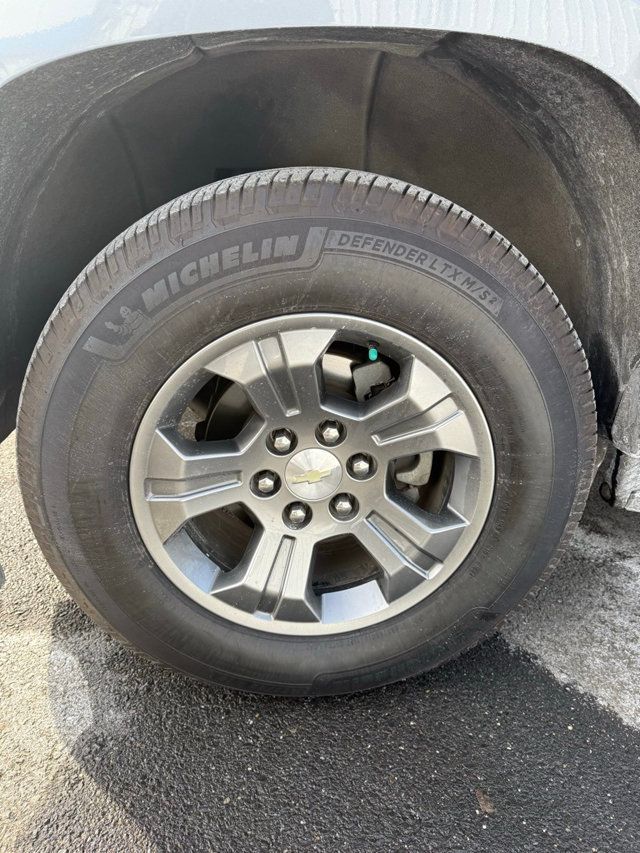 2019 Chevrolet Tahoe 4WD 4dr LS - 22979065 - 23