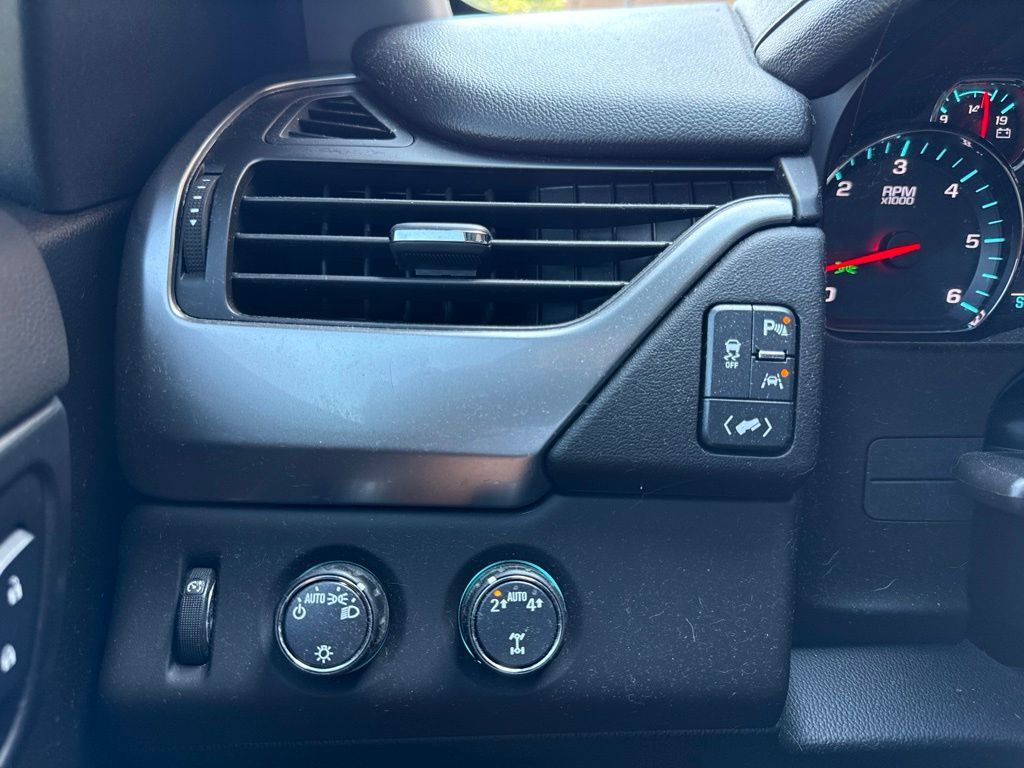 2019 Chevrolet Tahoe 4WD 4dr LT - 23078395 - 22