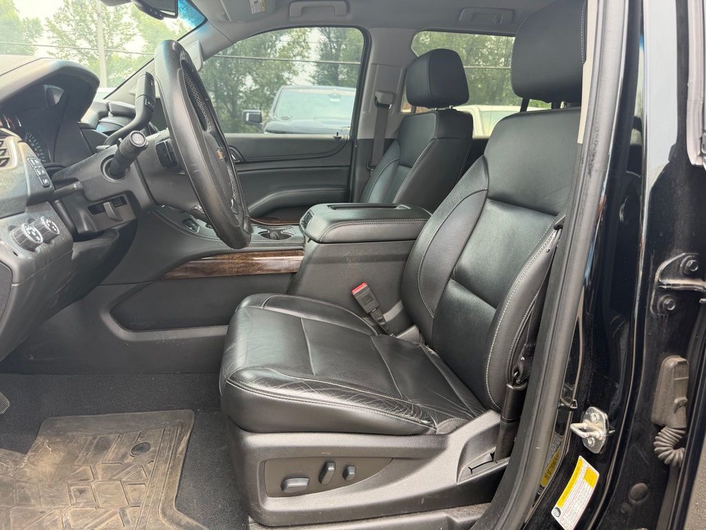 2019 Chevrolet Tahoe 4WD 4dr LT - 23055467 - 16