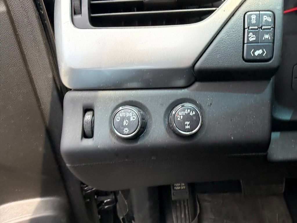 2019 Chevrolet Tahoe 4WD 4dr LT - 23071093 - 15