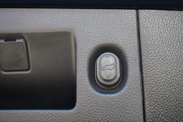 2019 Chevrolet Tahoe LT, PREMIUM WHEELS, MOON ROOF, LEATHER, TOWING PACKAGE - 23003414 - 9