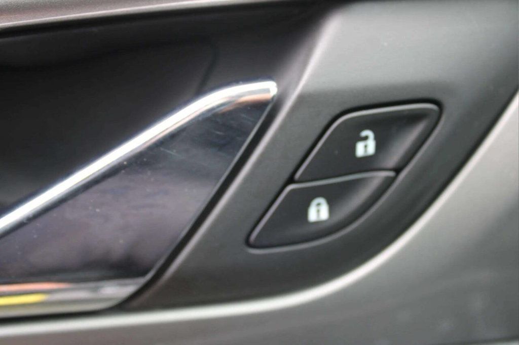 2019 Chevrolet Traverse AWD 4dr LT Leather w/3LT - 22928588 - 35