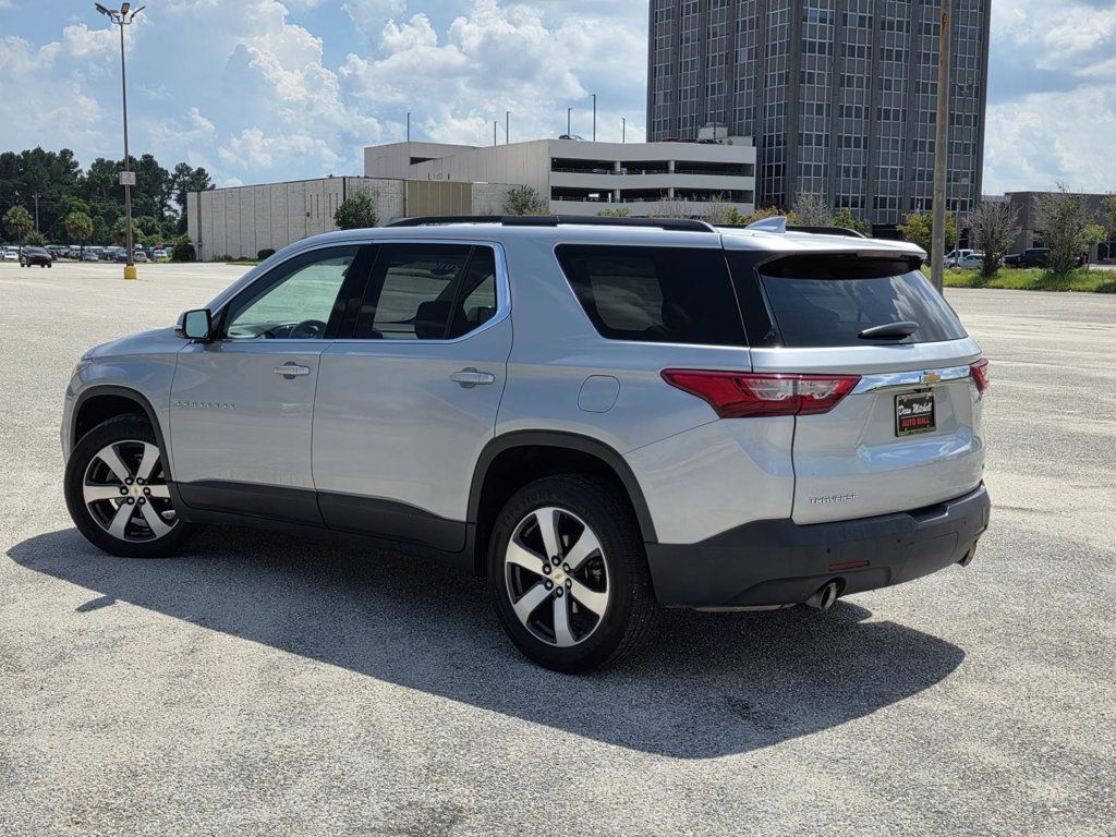 2019 Chevrolet Traverse Leather 3LT photo 3