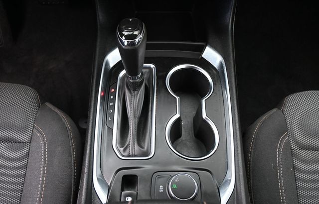 2019 Chevrolet Traverse LS - 23045705 - 13