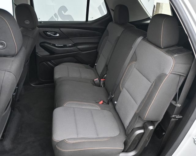 2019 Chevrolet Traverse LS - 23045705 - 15
