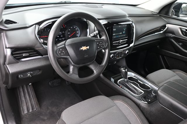 2019 Chevrolet Traverse LS - 23045705 - 7