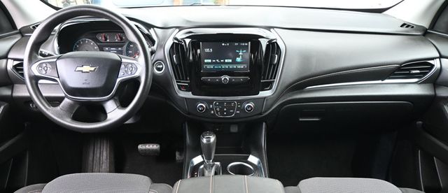 2019 Chevrolet Traverse LS - 23045705 - 8