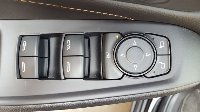 2019 Chevrolet Traverse LT AWD - 18455297 - 16