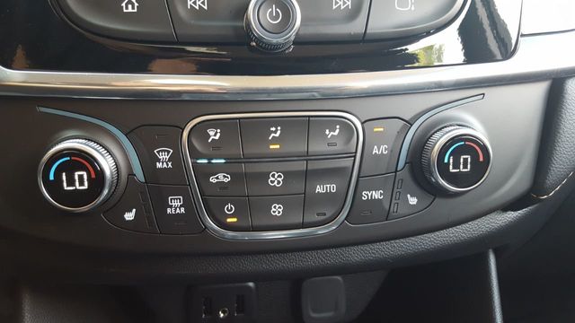 2019 Chevrolet Traverse LT AWD - 18455297 - 21