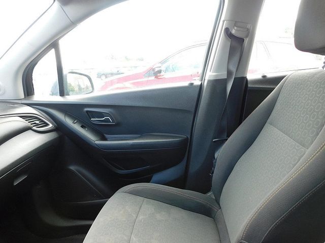 2019 Chevrolet Trax 4d SUV FWD LS - 22795207 - 13