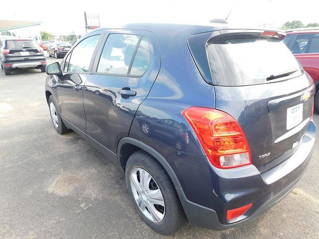 2019 Chevrolet Trax 4d SUV FWD LS - 22795207 - 3