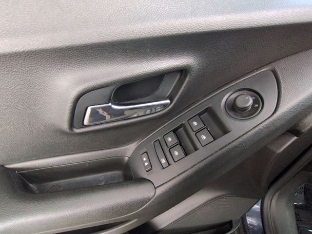 2019 Chevrolet Trax AWD 4dr LS - 22995925 - 11