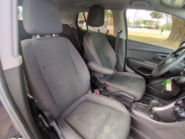 2019 Chevrolet Trax AWD 4dr LS - 22995925 - 20