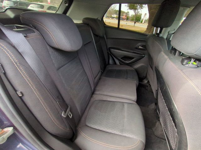 2019 Chevrolet Trax AWD 4dr LS - 22995925 - 21