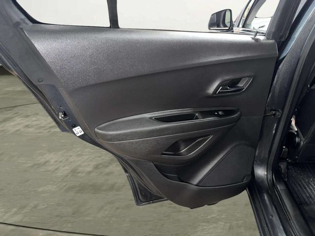 2019 Chevrolet Trax AWD 4dr LT - 22992744 - 15