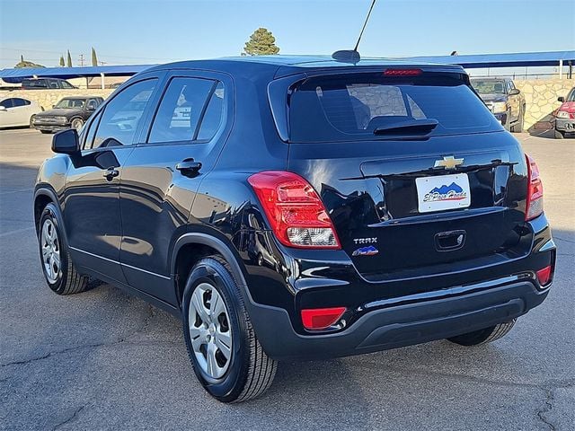 2019 Chevrolet Trax FWD 4dr LS - 22777653 - 2