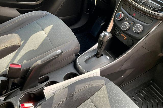 2019 Chevrolet Trax FWD 4dr LS - 23090953 - 28