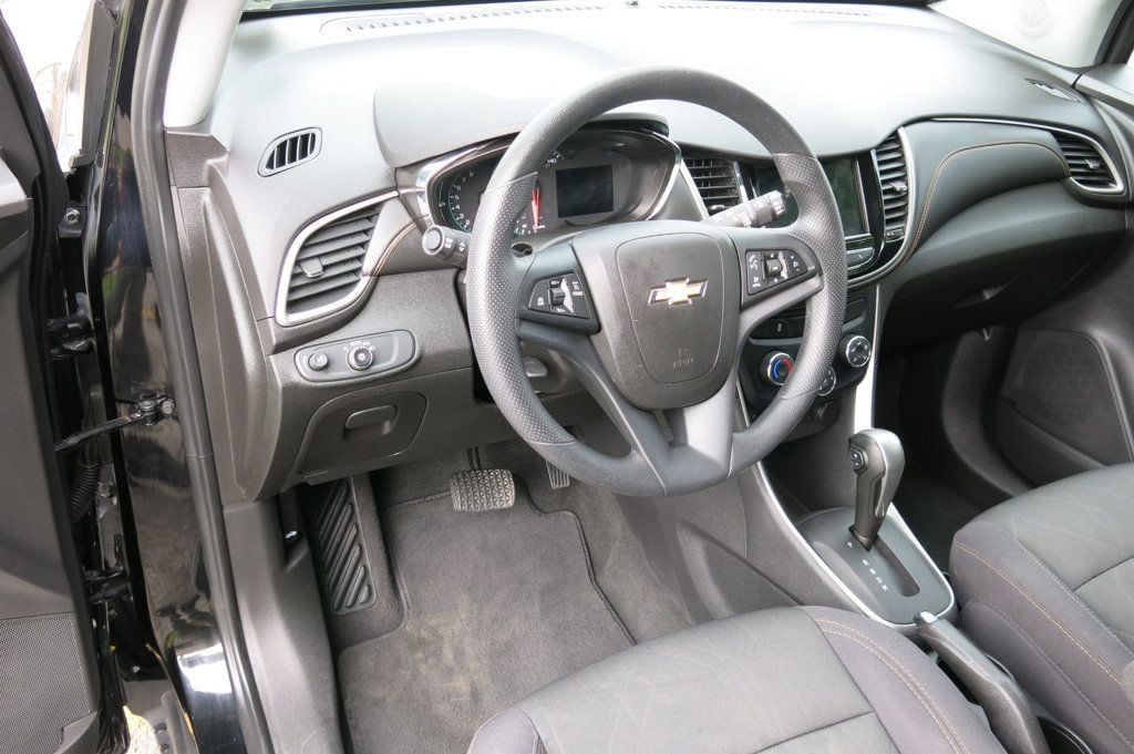 2019 Chevrolet Trax FWD 4dr LT - 22779805 - 10