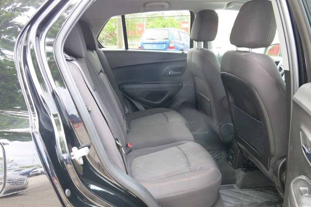 2019 Chevrolet Trax FWD 4dr LT - 22779805 - 15