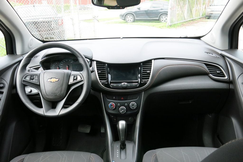 2019 Chevrolet Trax FWD 4dr LT - 22779805 - 18