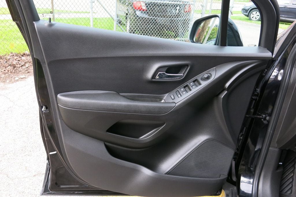 2019 Chevrolet Trax FWD 4dr LT - 22779805 - 46