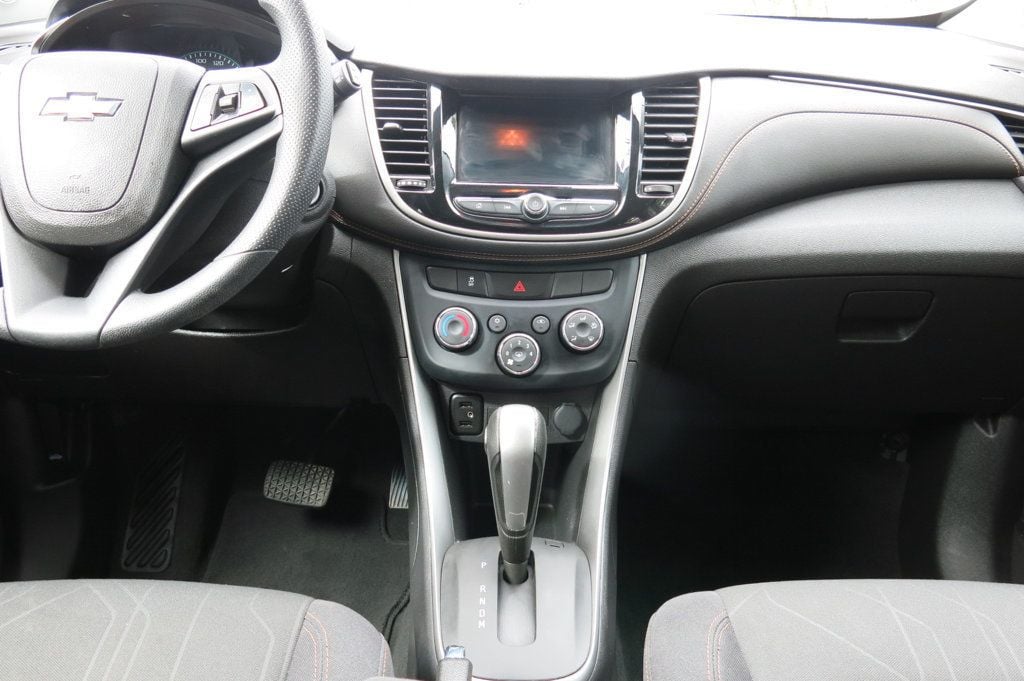 2019 Chevrolet Trax FWD 4dr LT - 22779805 - 60