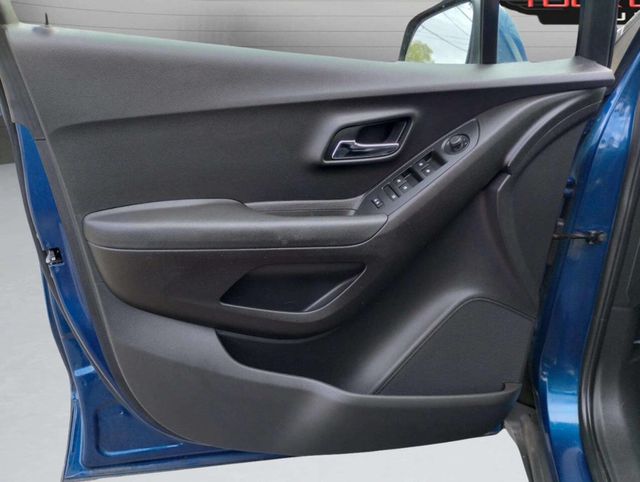 2019 Chevrolet Trax FWD 4dr LT - 22931352 - 10