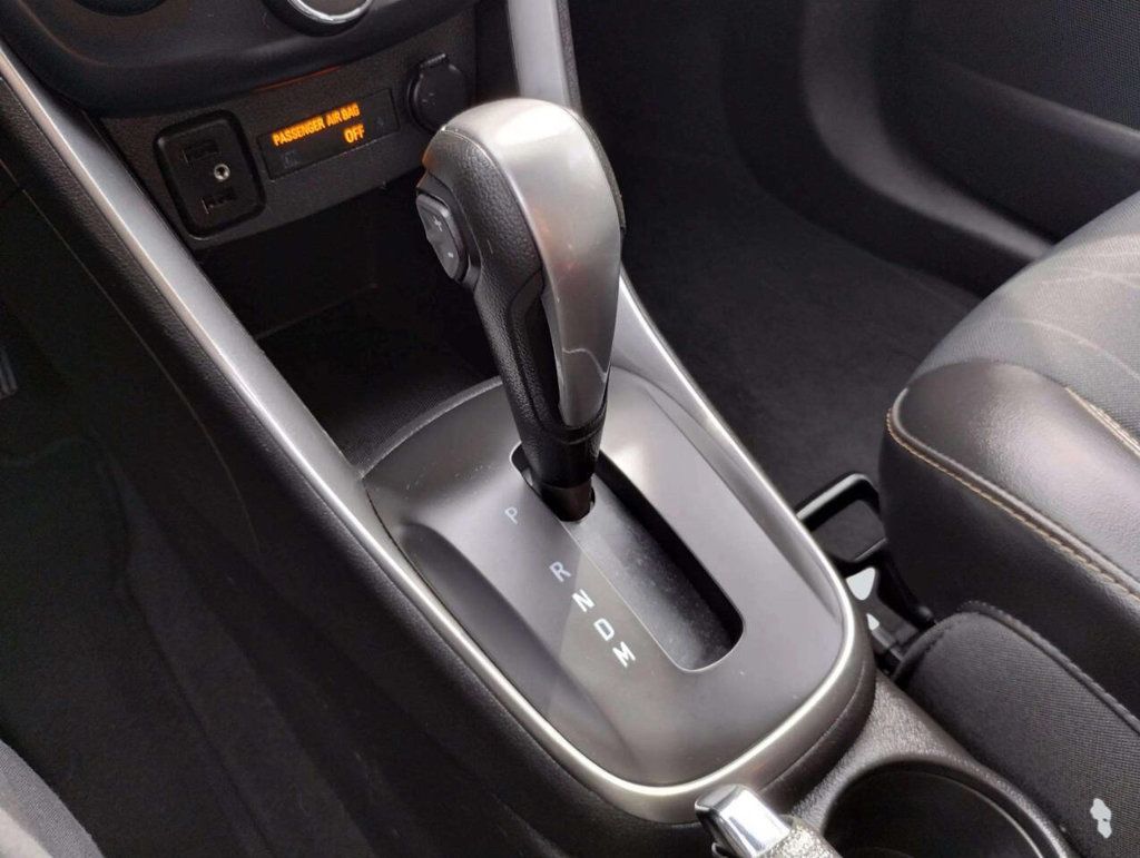 2019 Chevrolet Trax FWD 4dr LT - 22931352 - 29