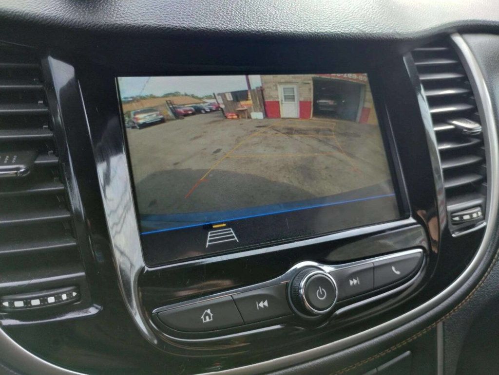 2019 Chevrolet Trax FWD 4dr LT - 22931352 - 31