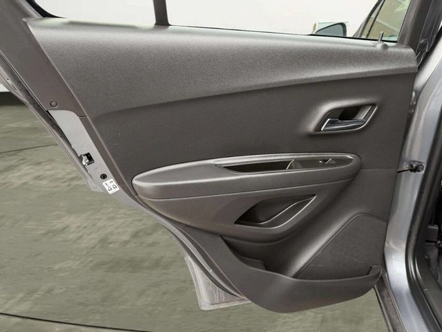 2019 Chevrolet Trax FWD 4dr LT - 22967026 - 17