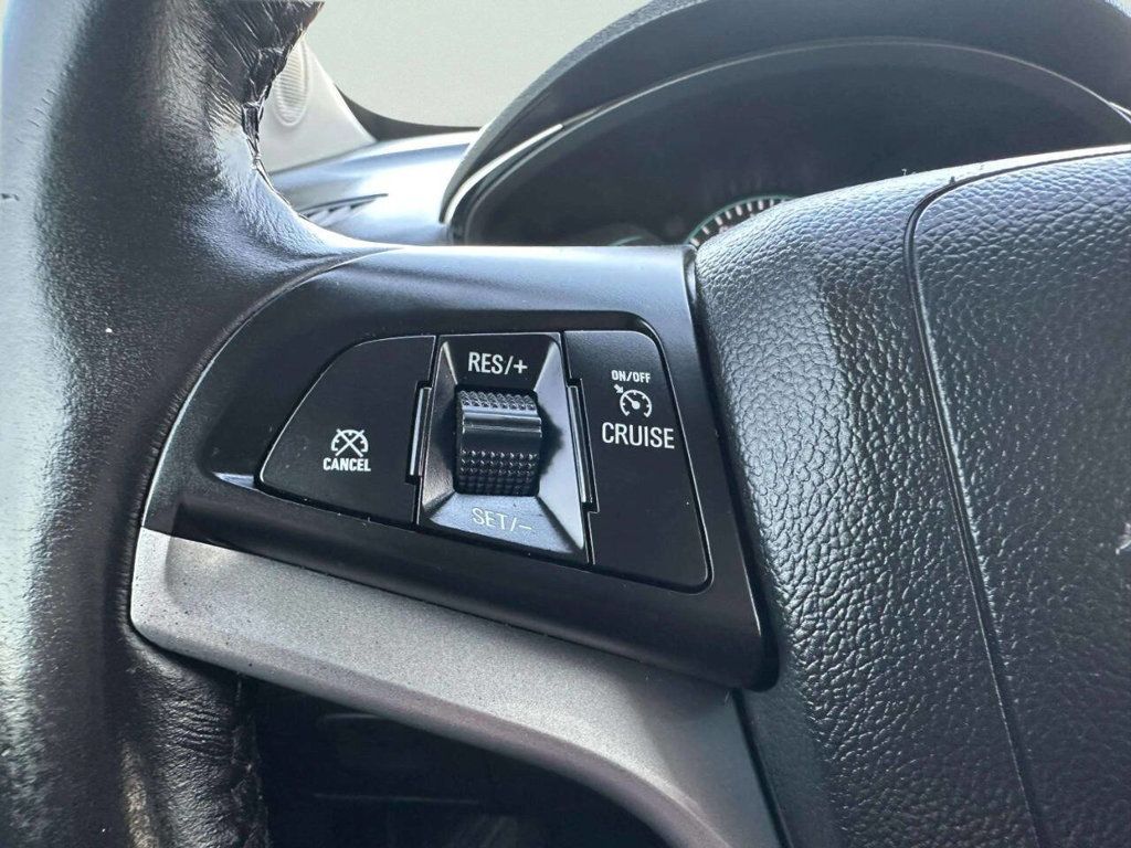 2019 Chevrolet Trax FWD 4dr LT - 23013486 - 23