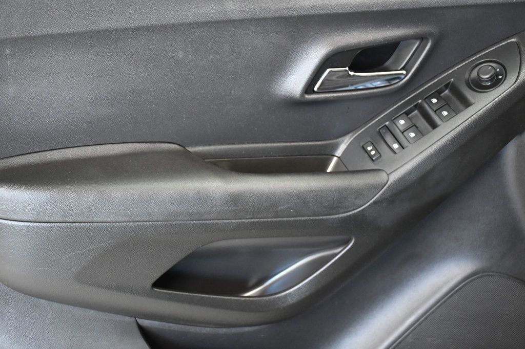 2019 Chevrolet Trax FWD 4dr LT - 22966694 - 8