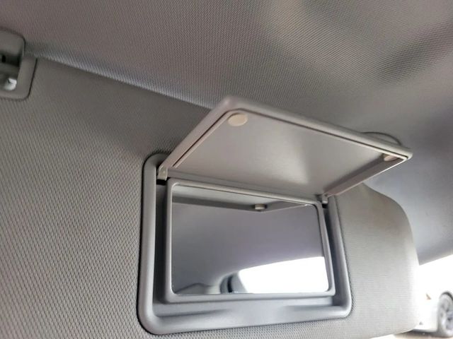 2019 Chevrolet Volt LT Sedan 4D - 23041518 - 32