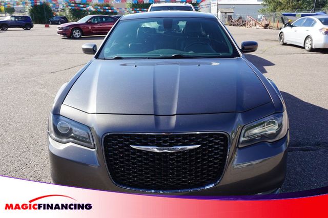 2019 Chrysler 300