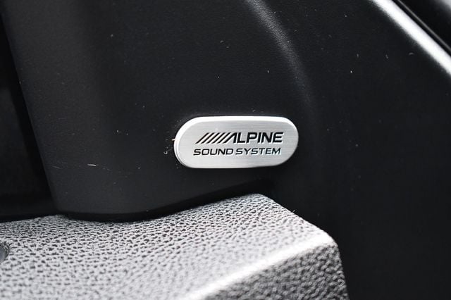 2019 Chrysler 300 300S RWD - 22866809 - 19