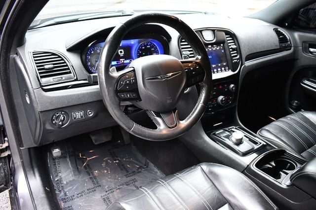 2019 Chrysler 300 300S RWD - 22866809 - 22
