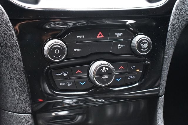 2019 Chrysler 300 300S RWD - 22866809 - 33